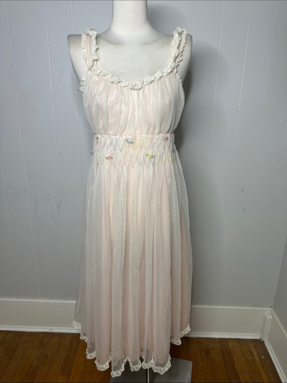 Vintage Ballet Pink Chiffon Floral Pinch Pleat Angelic Nightgown